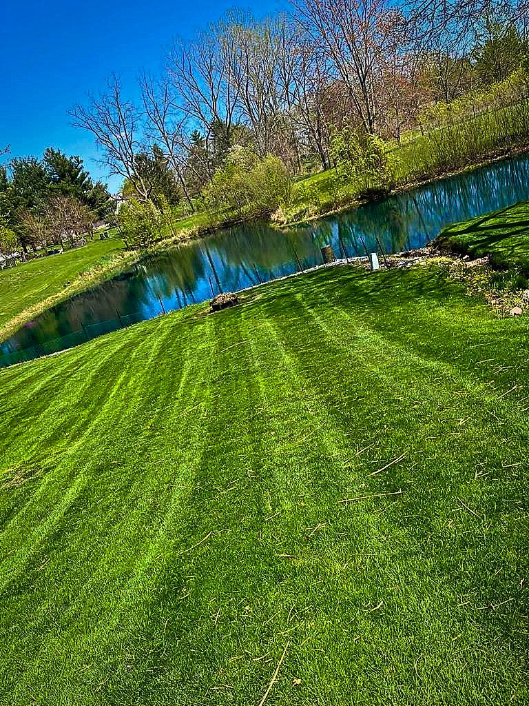 Professional landscaping service Warsaw IN